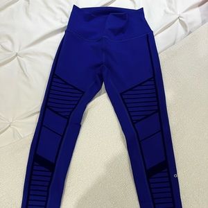 Alo Leggings